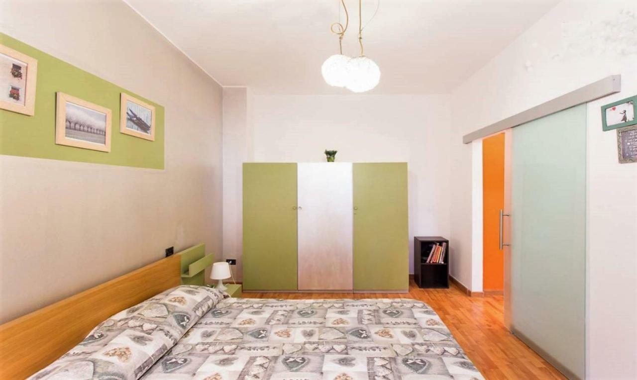 Isola Lagosta Apartment Milano Exterior foto